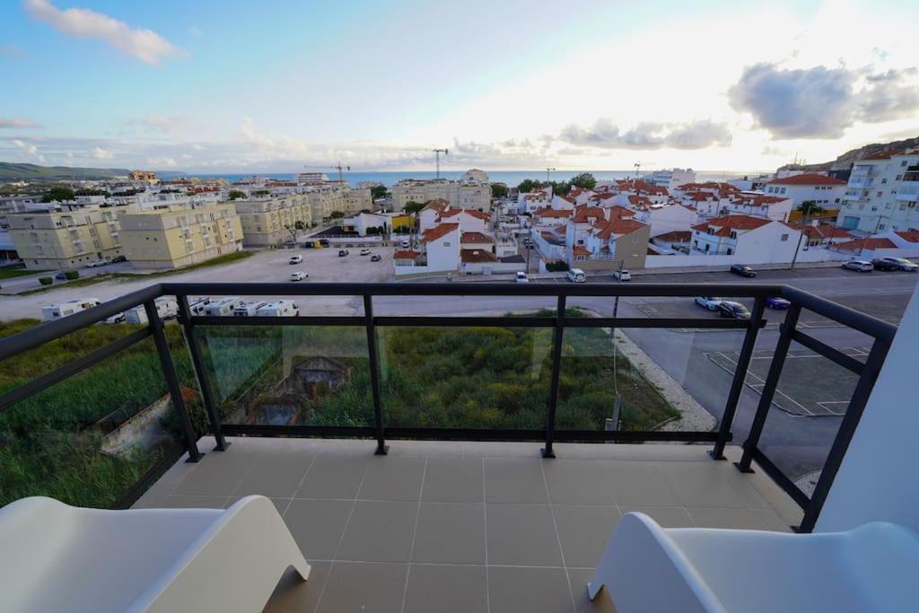 Dream House Apartment Nazare Bagian luar foto